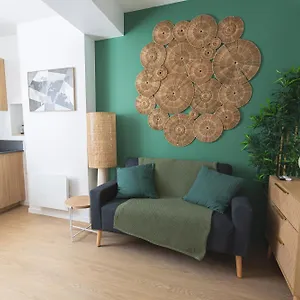 https://au-bali-studio.aixenprovencehotels.org